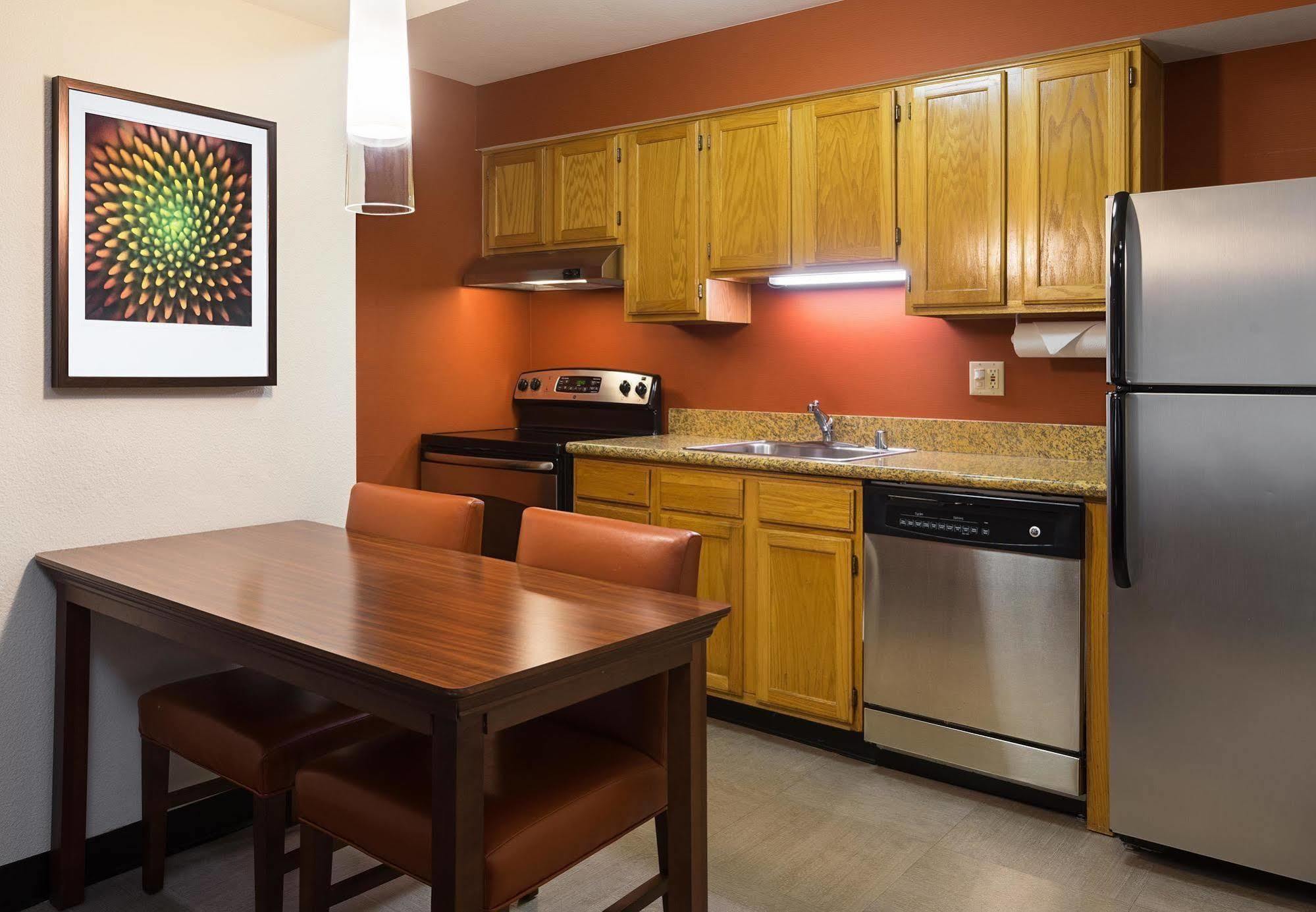 Residence Inn By Marriott San Diego Central Экстерьер фото